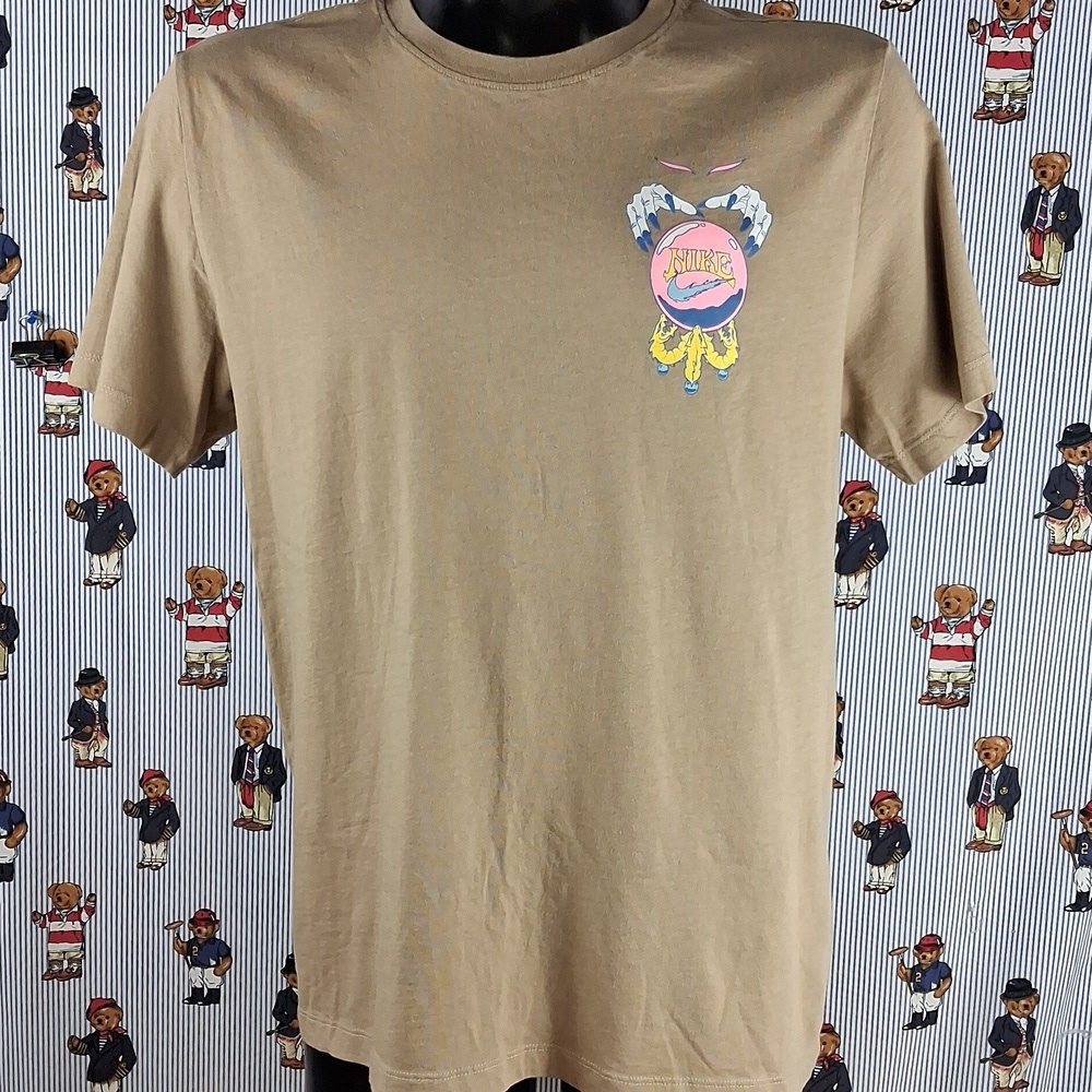 Nike Wizard Fantasy Big Back Graphic Lrg Tan & Blue Casual T-shirt - Picture 2 of 7